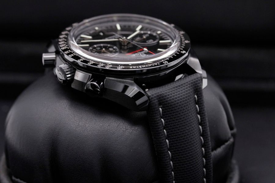 Omega Speedmaster Dark Side of the Moon 311.92.44.51.01.003